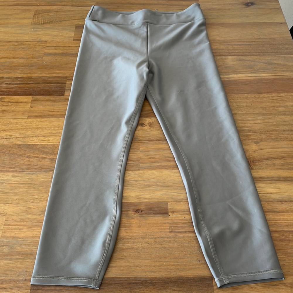 Alo capri workout leggings *NEW*